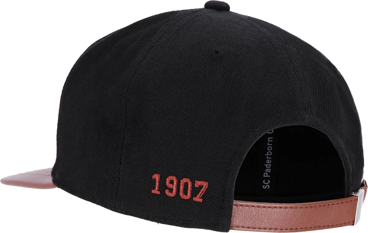 Cap Logo Leder